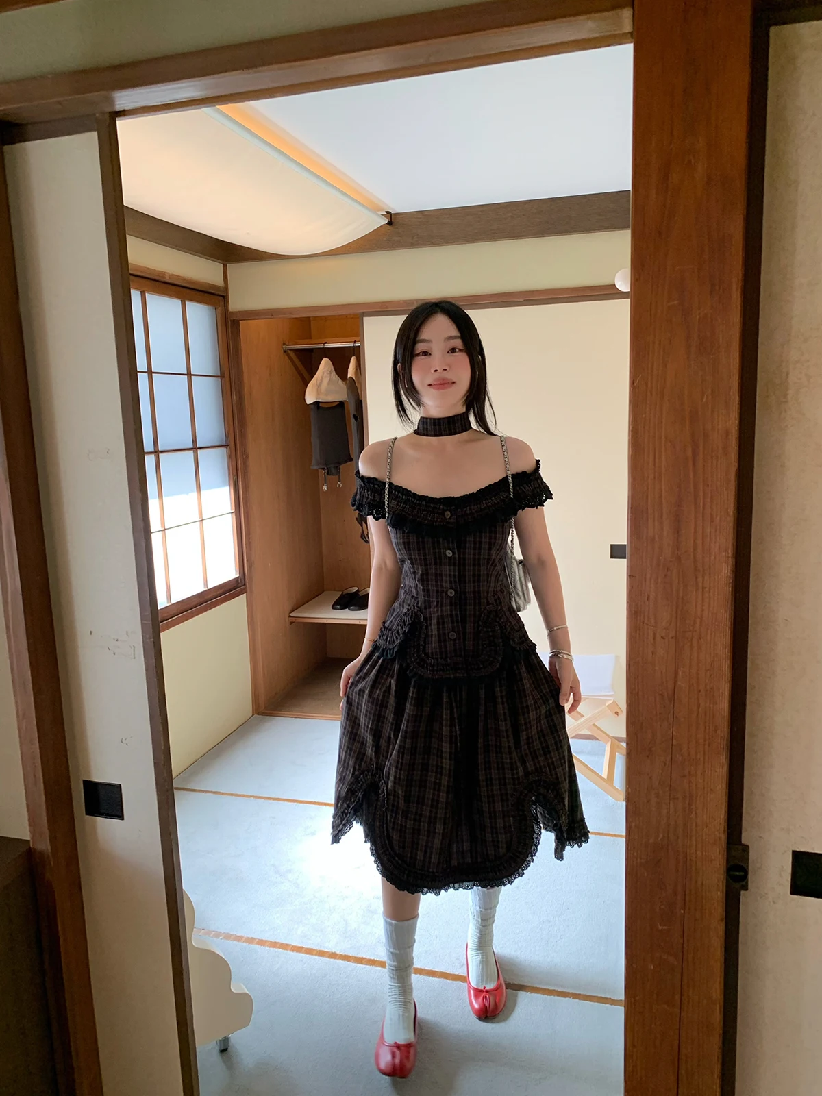 

Vivienne Party Lace Patchwork Waist Cinched Top Half Skirt Set Irregular Ruffle Summer Fashion Women's Ensemble Cotton Blend