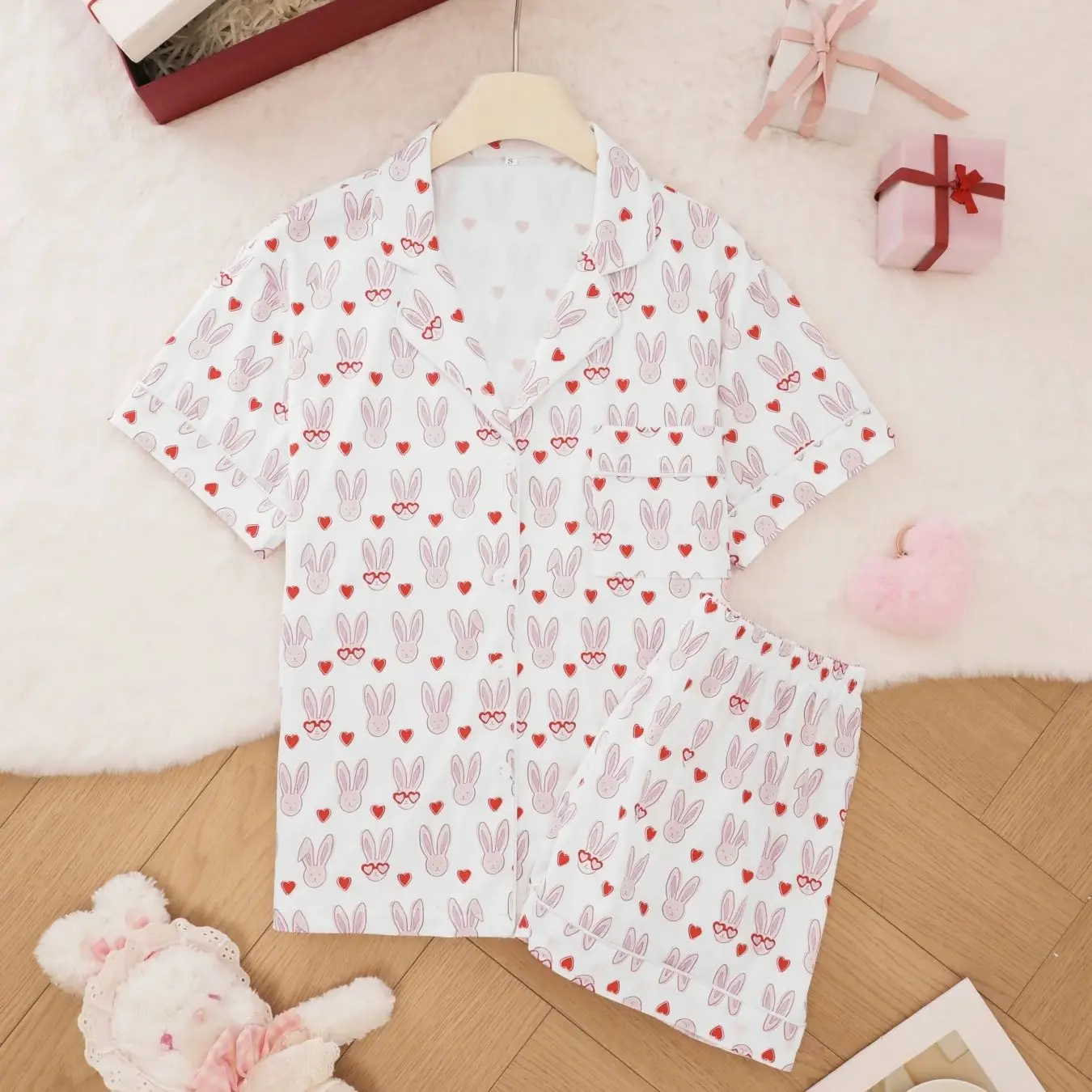 

White Rabbit Love Pajama Set for Women, Flip Collar Short Sleeve Home Clothes, Loose and Comfortable Casual Style