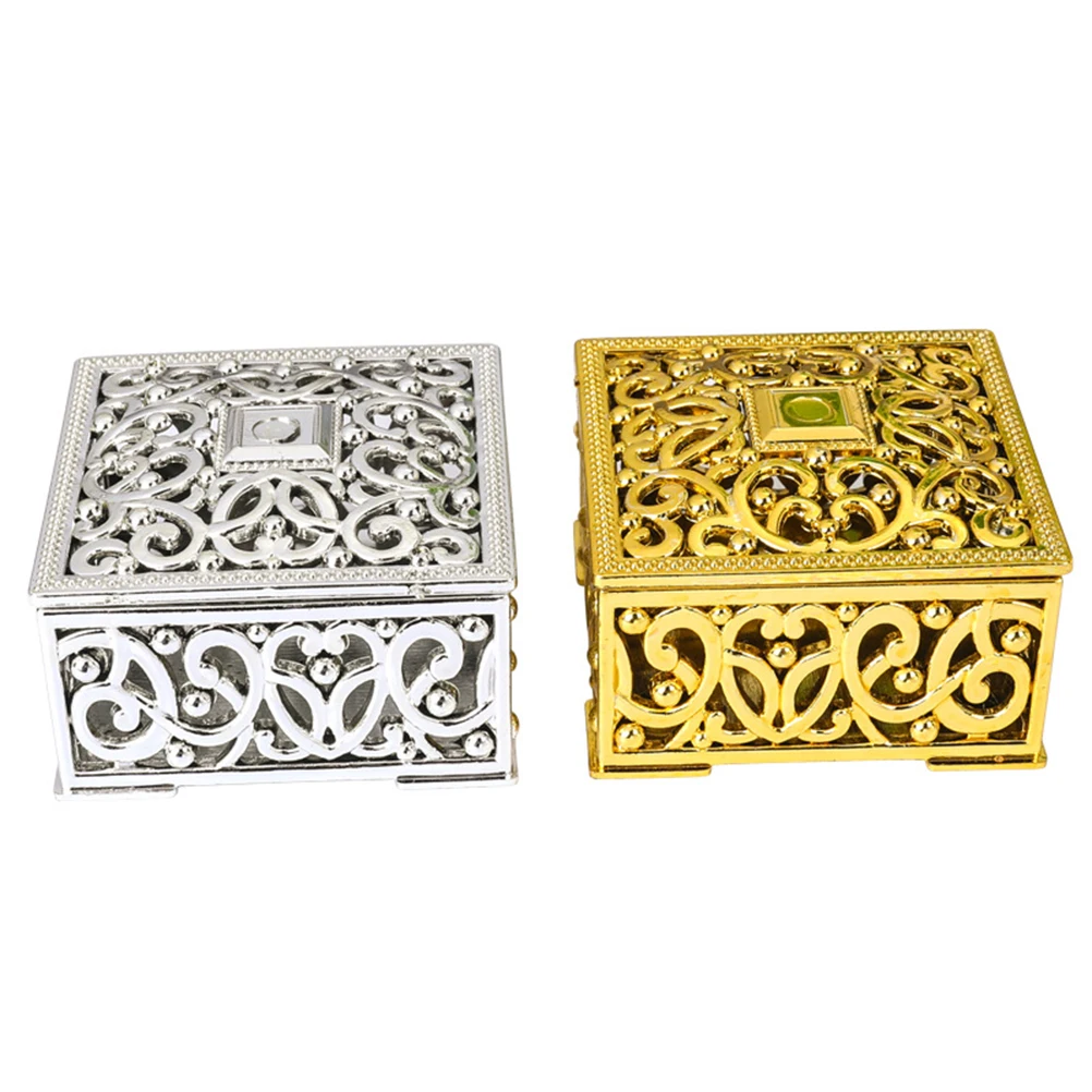 

24Pcs Cube Mini Plastic Candy Box With Hollow Flower Pattern For Chocolate And Cookies Storage Silver Gift Packaging