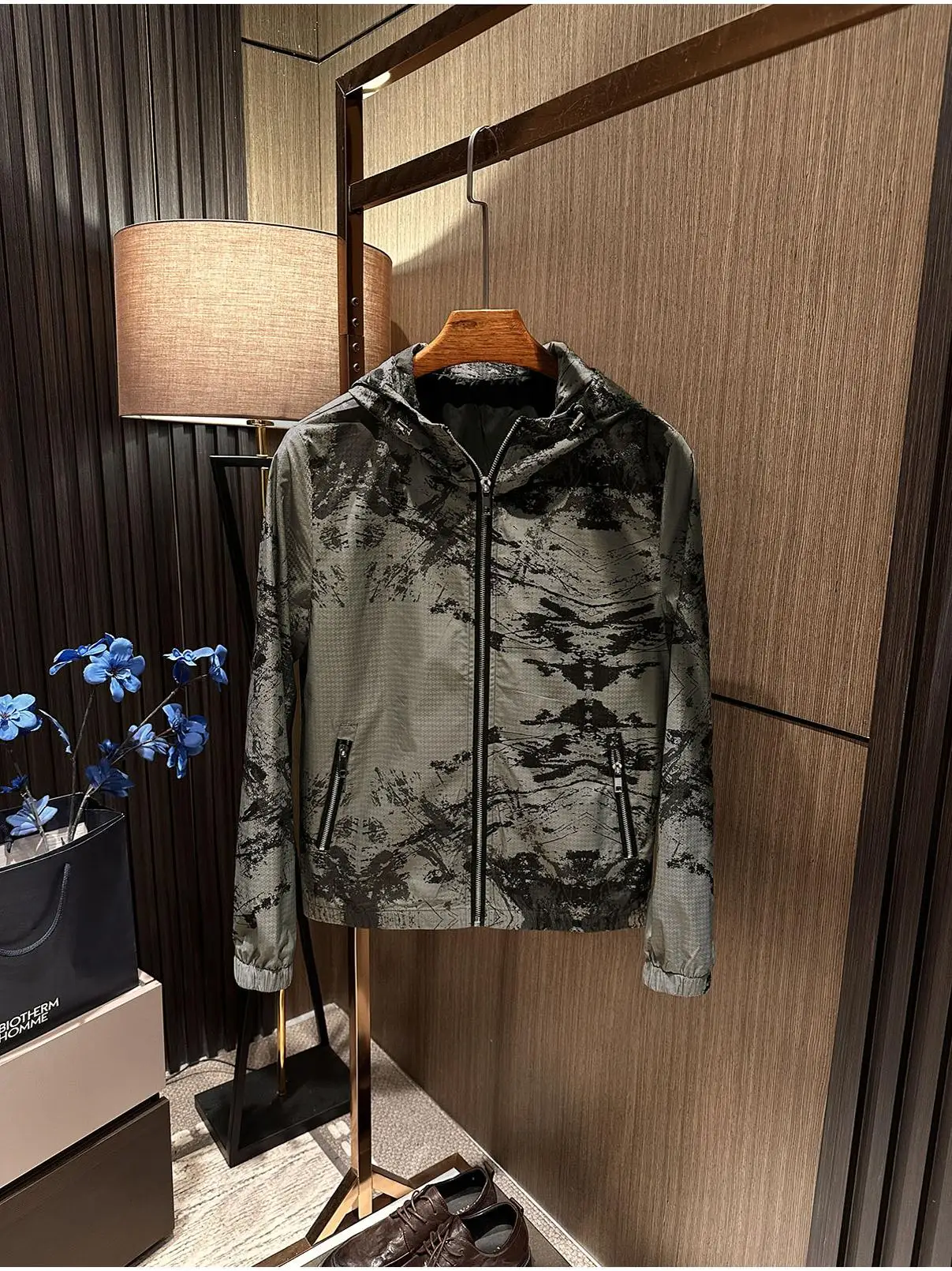 

Модная мужская куртка с капюшоном, новинка, с принтом в стиле китайской туши, осенняя коллекция, полиэстер, современная городская одежда