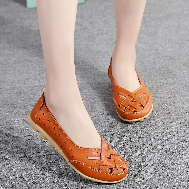 

Plus Size 35-44 Women Flats Shoes Loafers Women Hollow-up Genuine Leather Shoes Female Casual shoes for mum summer