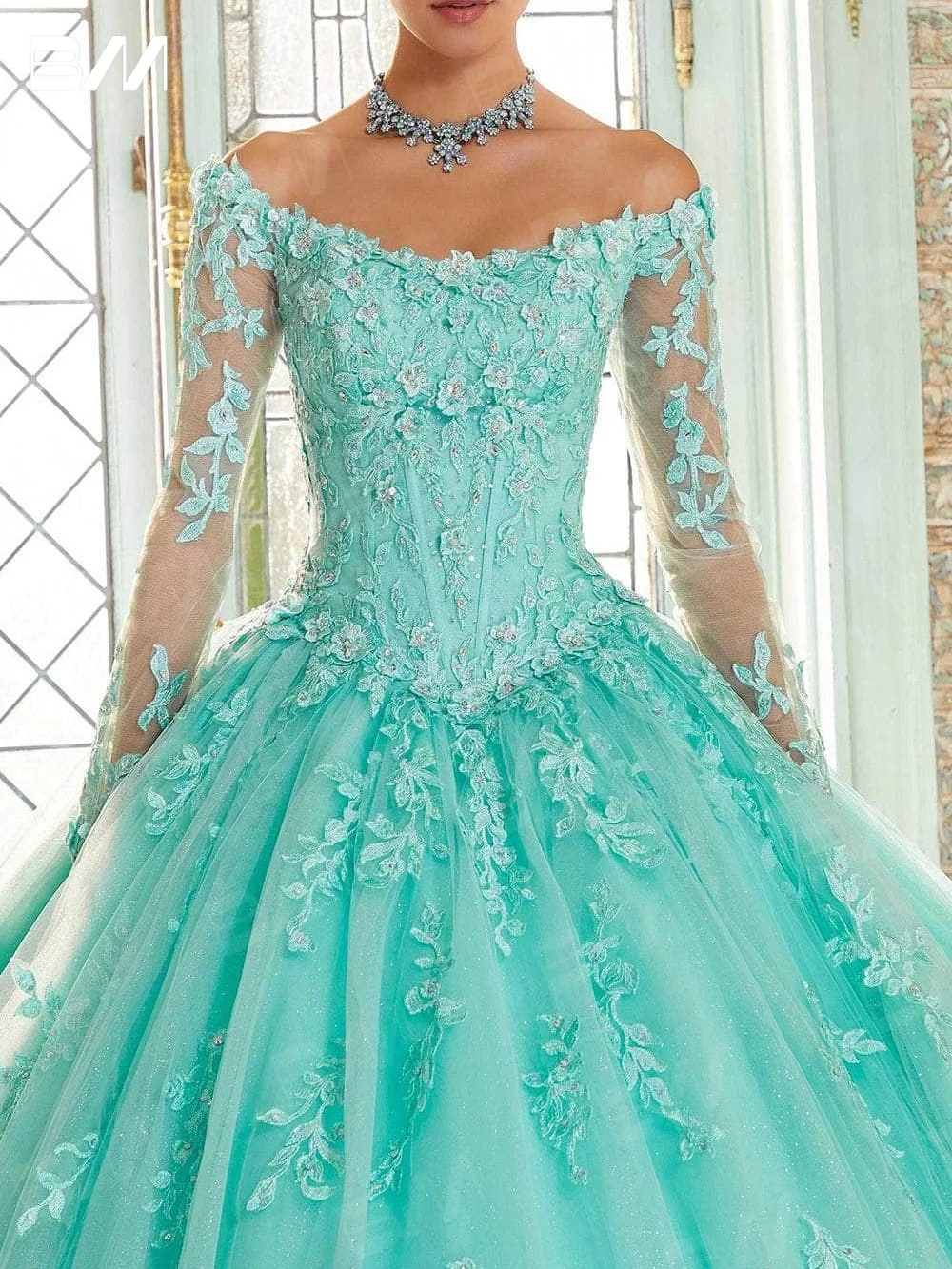 Robe de Quinceanera en tulle brodé avec perles de cristal, robes de cocktail, manches longues, robe de soirée, Rhéducatif