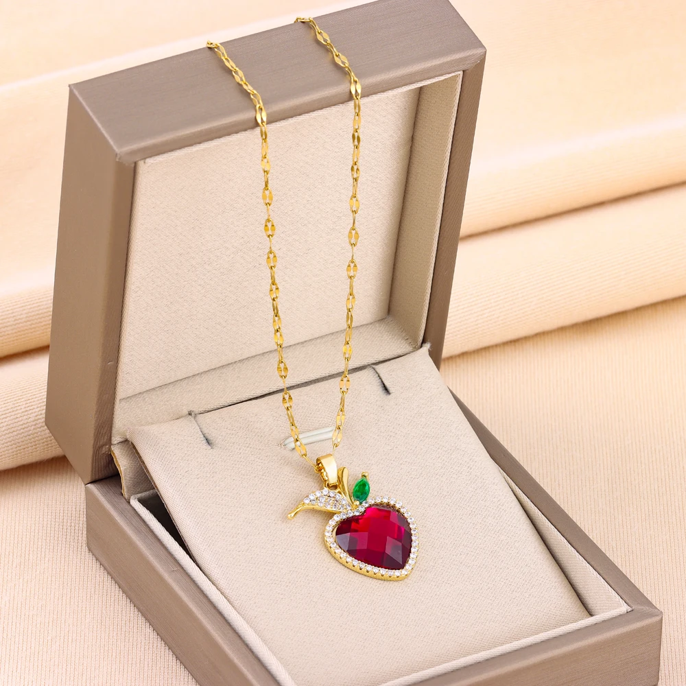 New In Sparkling Sweet Zircon Crystal Heart Apple Pendant Necklaces For Women Trendy Ladies Stainless Steel Neck Chain Jewelry