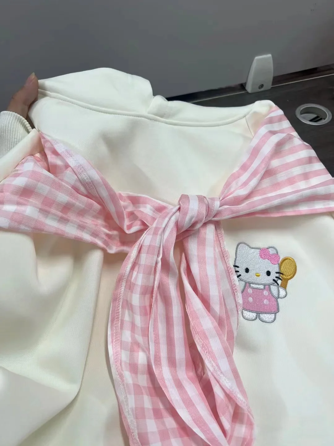 

Sanrio Hello Kitty свободная толстовка с капюшоном женская повседневная шапка с узлом из мультфильма толстовка универсальная верхняя одежда удобная с длинными рукавами Kawaii