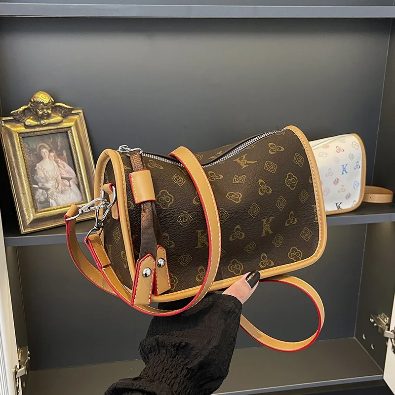 

Новинка 2023 года, женская сумка-подушка, маленькая квадратная сумка через плечо премиум-класса, модный кошелек на плечо с застежкой-молнией для ежедневного использования