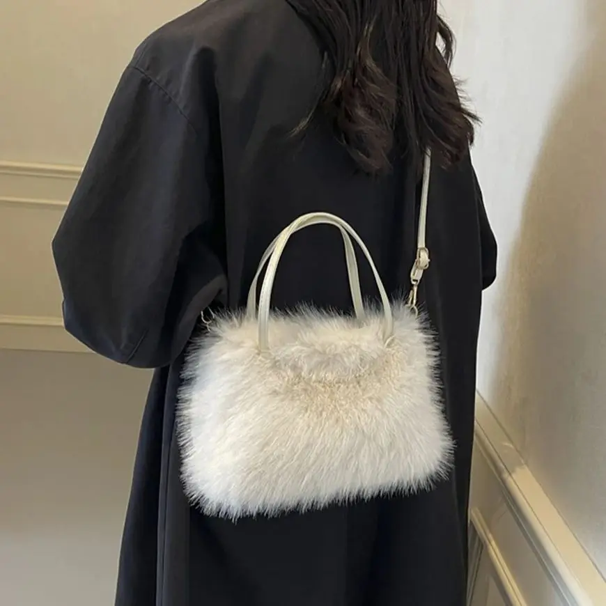 موضة حمل حقيبة رقيق المرأة 2025 جديد الخريف العصرية حقيبة يد سعة كبيرة شيك صغير مربع أفخم حقيبة كتف الإناث #1