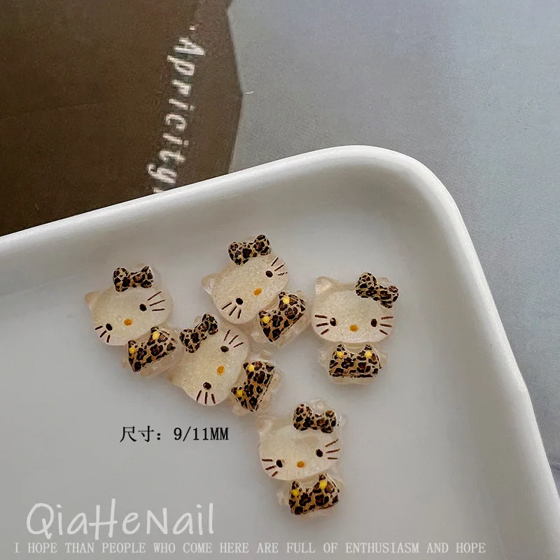 

20pcs Kawaii Hello Kitty Accessories Cartoon 3D Anime Women Products Resin Backpack Clothes Nail Doll Toy Decoration Wholesale