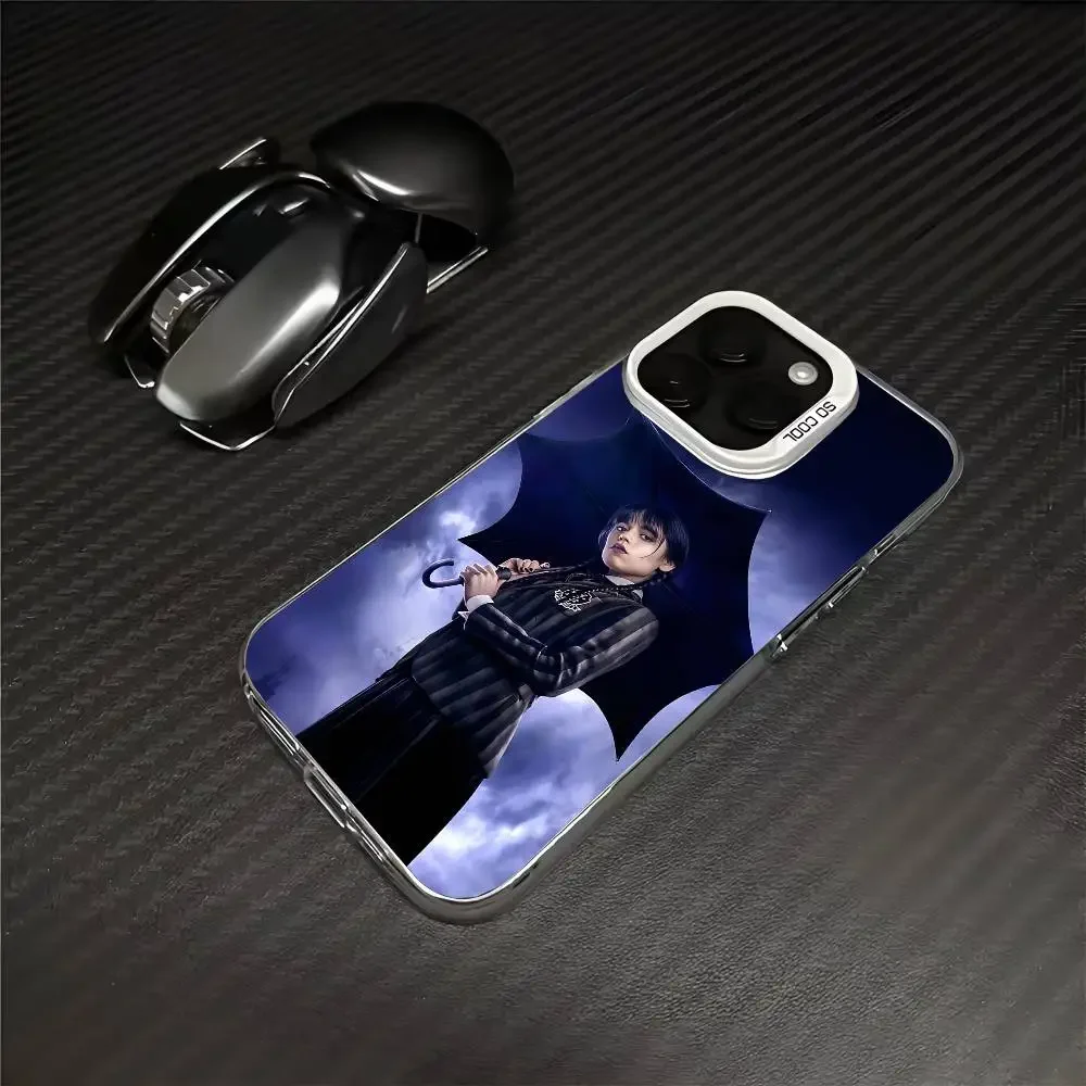 الفيلم الأمريكي التلفزيون W-Wednesday Addams جراب هاتف آيفون 17 16 15 14 13 12 11 برو ماكس زائد اللون للصدمات عودة غطاء فضي