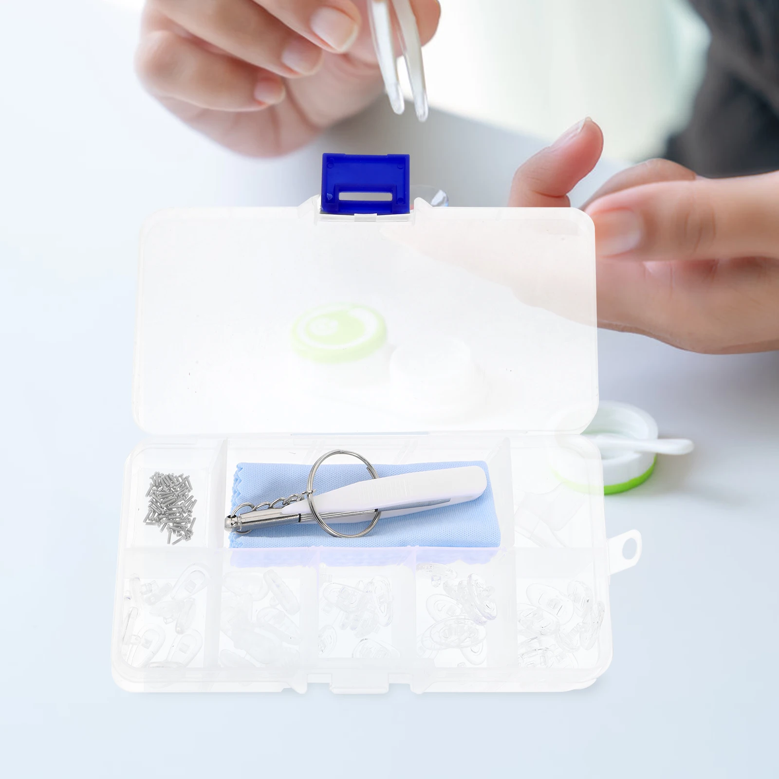 

1 set Glasses Repair Nose Pads For Eyeglasses Nose Pads Screwdriver Tweezers Cloth Set Eyeglasses Accessories