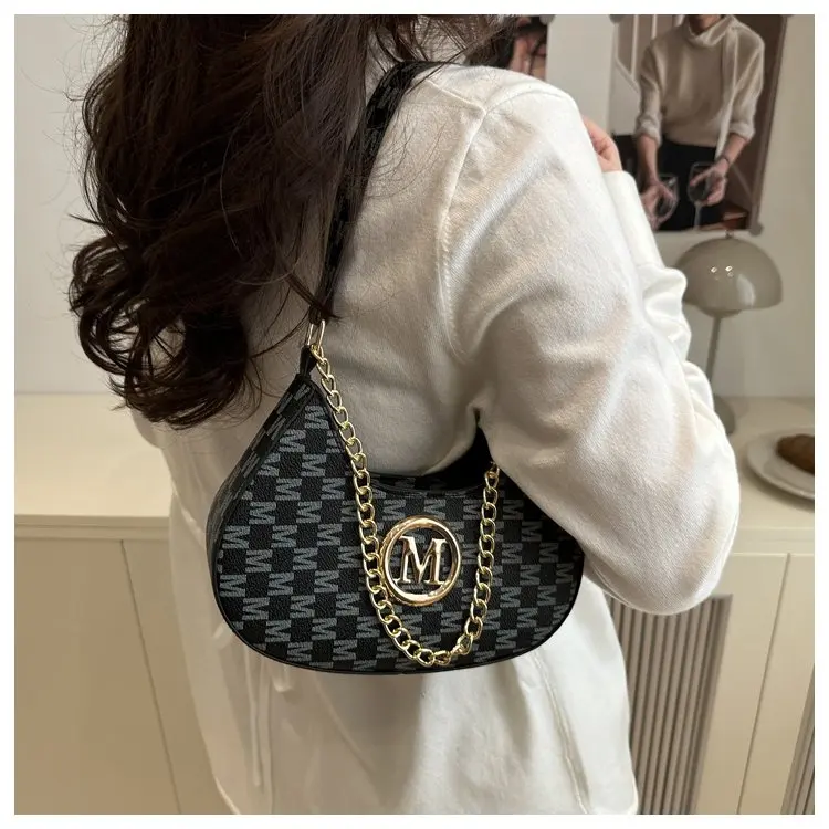 

Brand New Underarm Bag M Letter Fashion Chain Shoulder Bag Exquisite Pattern High-end Handbag Dating Commuting Small Square Bag