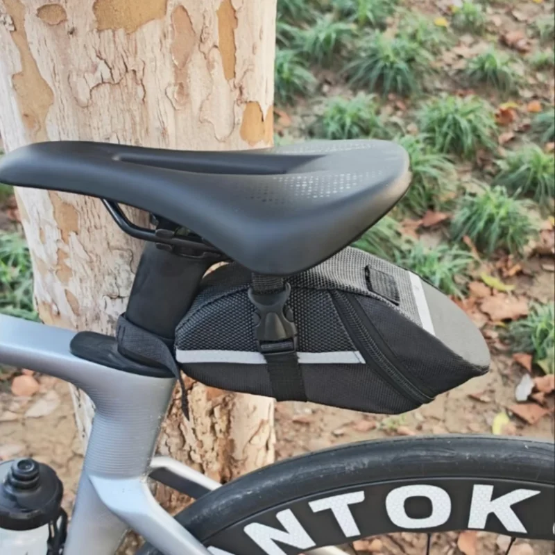 Sac de selle de cyclisme unive - Cycling Commuter Backpack Waterproof avis et prix