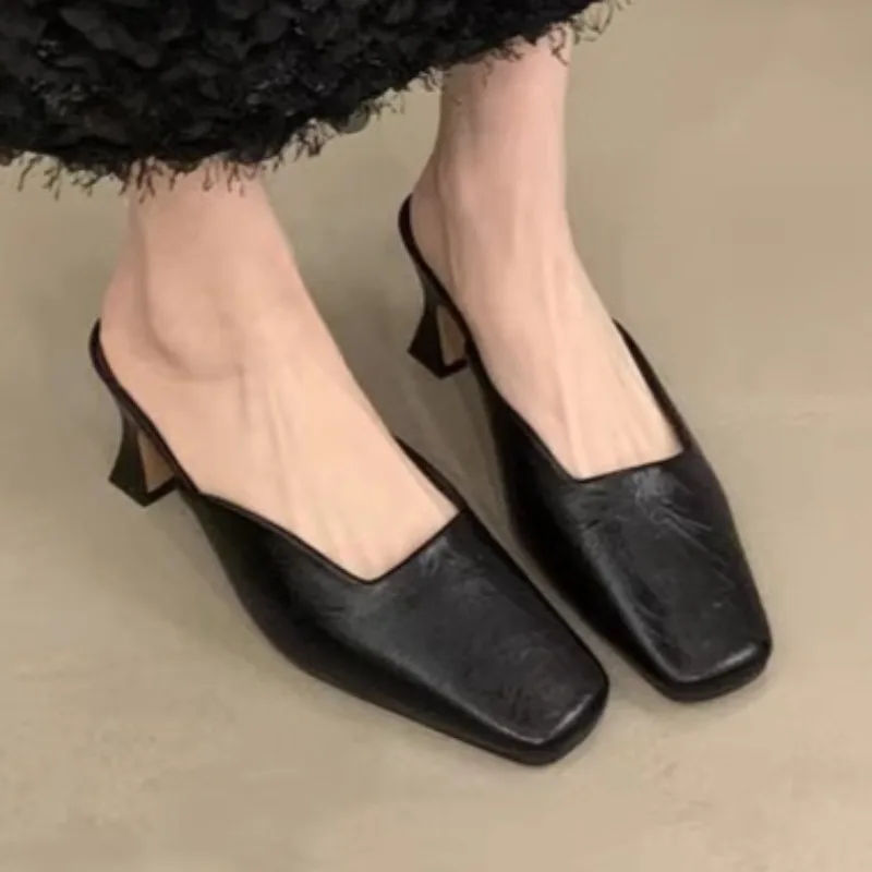 FrenchSquareToe 폐쇄 하이힐 기질 조커 드레스 Ms Muller 신발 패션 스트리퍼 신발 sandalias de mujer verano 2025