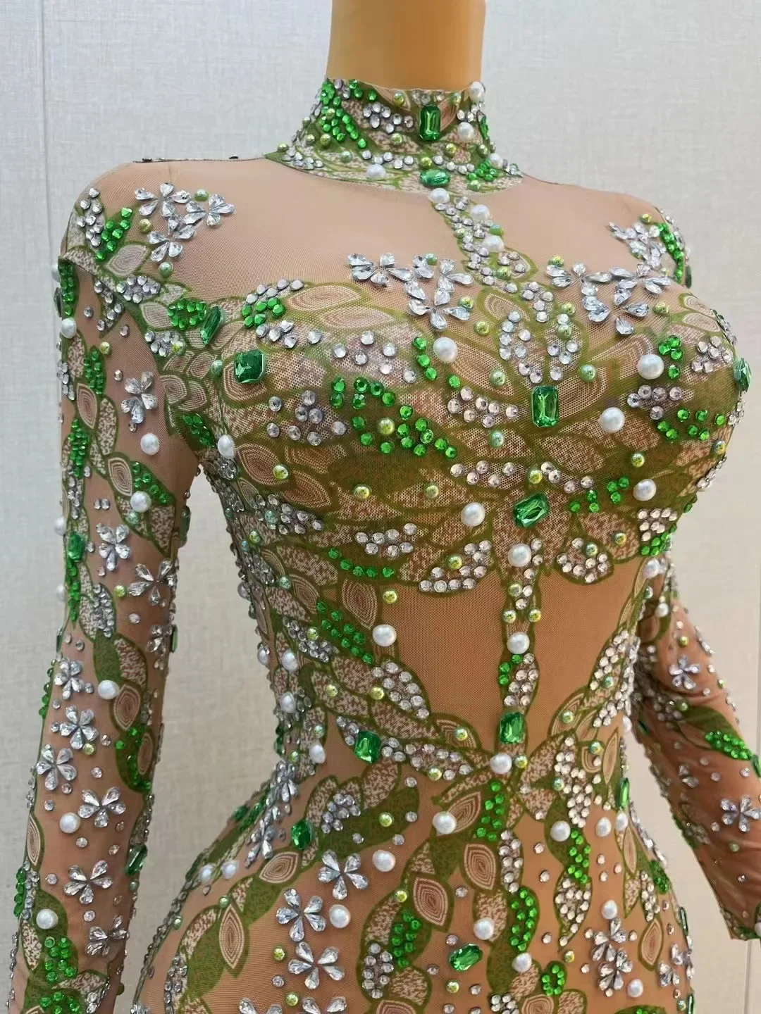 Printemps feuilles vert strass soirée longue robe chanteur célébrité sexy transparent sans manches modèle défilé Costume