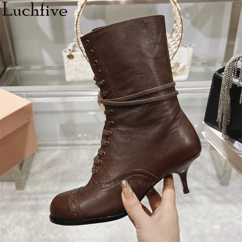 

Real Leather Lace Up Kitten Heels Ankle Boots Women Autumn Runway Round toe Chelsea Short Boots Winter Fashion Week Boots Mujer