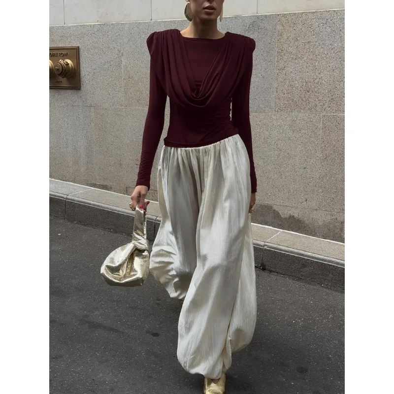 2025 Winter Elegante Top Met Lange Mouwen Damesmode Gebreide Dieptepunt T-shirt Temperament Nauwsluitende Dieptepunt Shirt