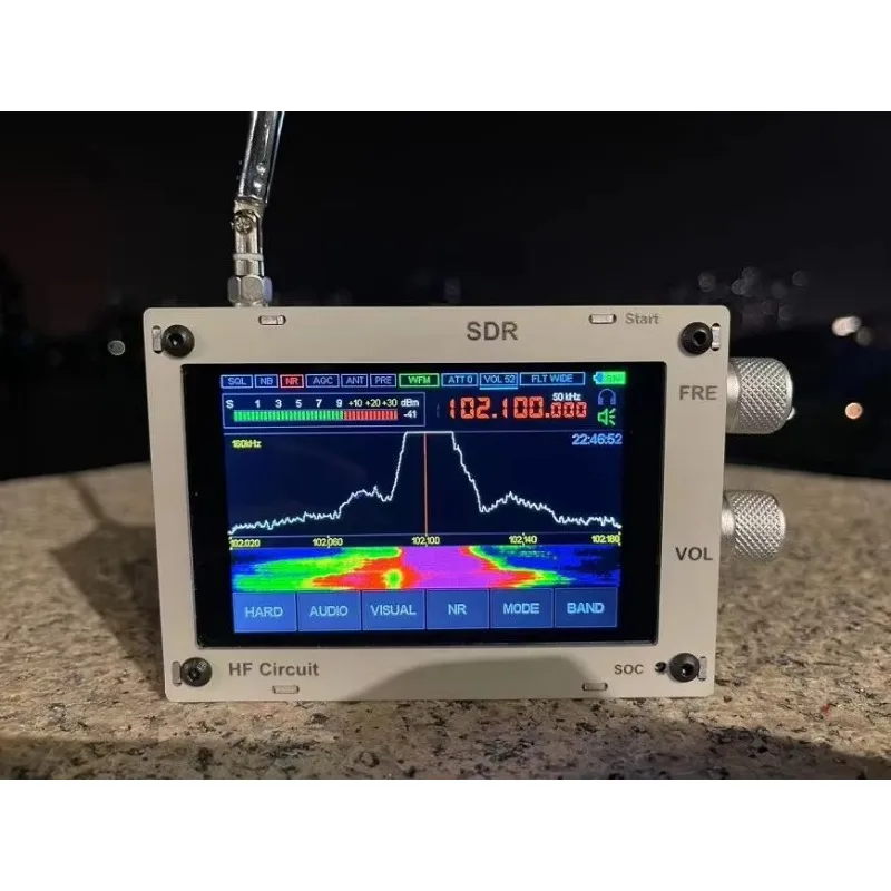 

V1.10D 50KHz-2GHZ Malachite SDR Radio Malahiteam DSP SDR Receiver AM/SSB/NFM/WFM+Speaker + Battery Metal Case