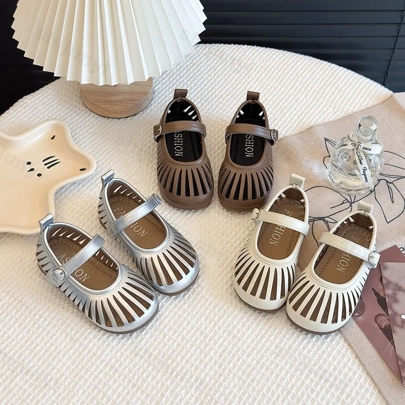 

2025 Summer New Children's Hollow Casual Single Shoes Girls Comfortable Shallow Mouth Fashion Princess Flats Elegant Dance Shoes