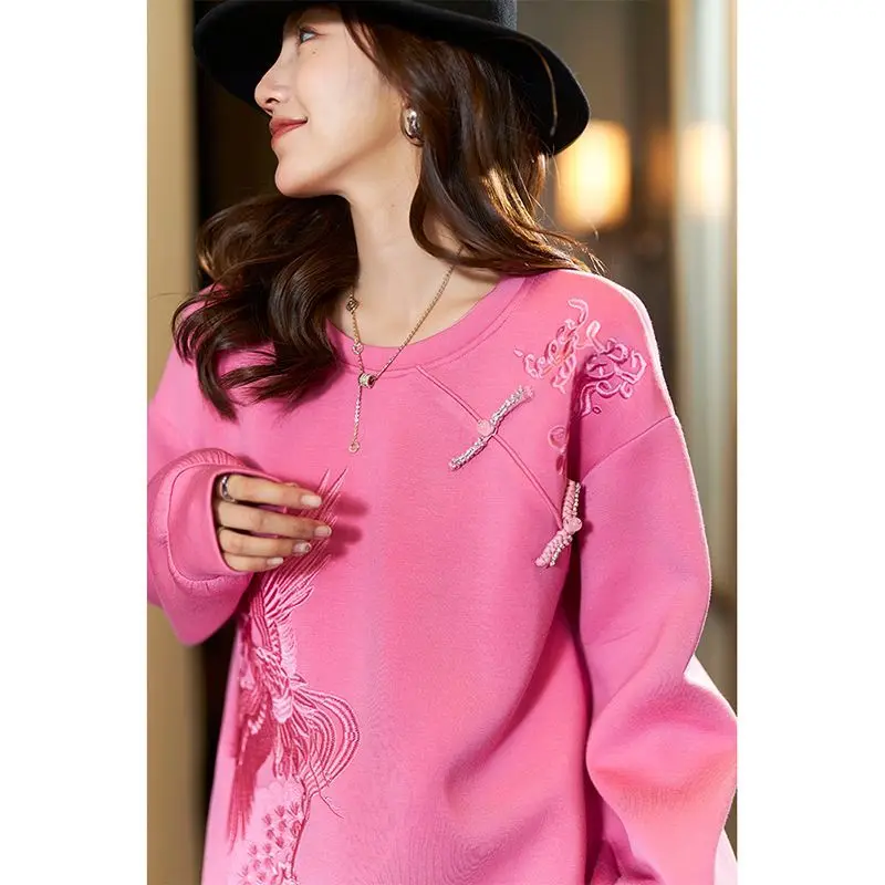 Retro Embroidered Round Neck Hoodie for Women in Spring and Autumn Large Size New Chinese Style Fashionable Loose and Slim Top