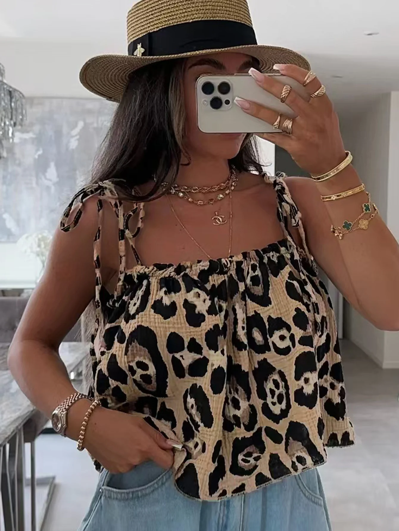 بلوزة نسائية أنيقة كلاسيكية مطبوعة عصرية مريحة بدون حمالات