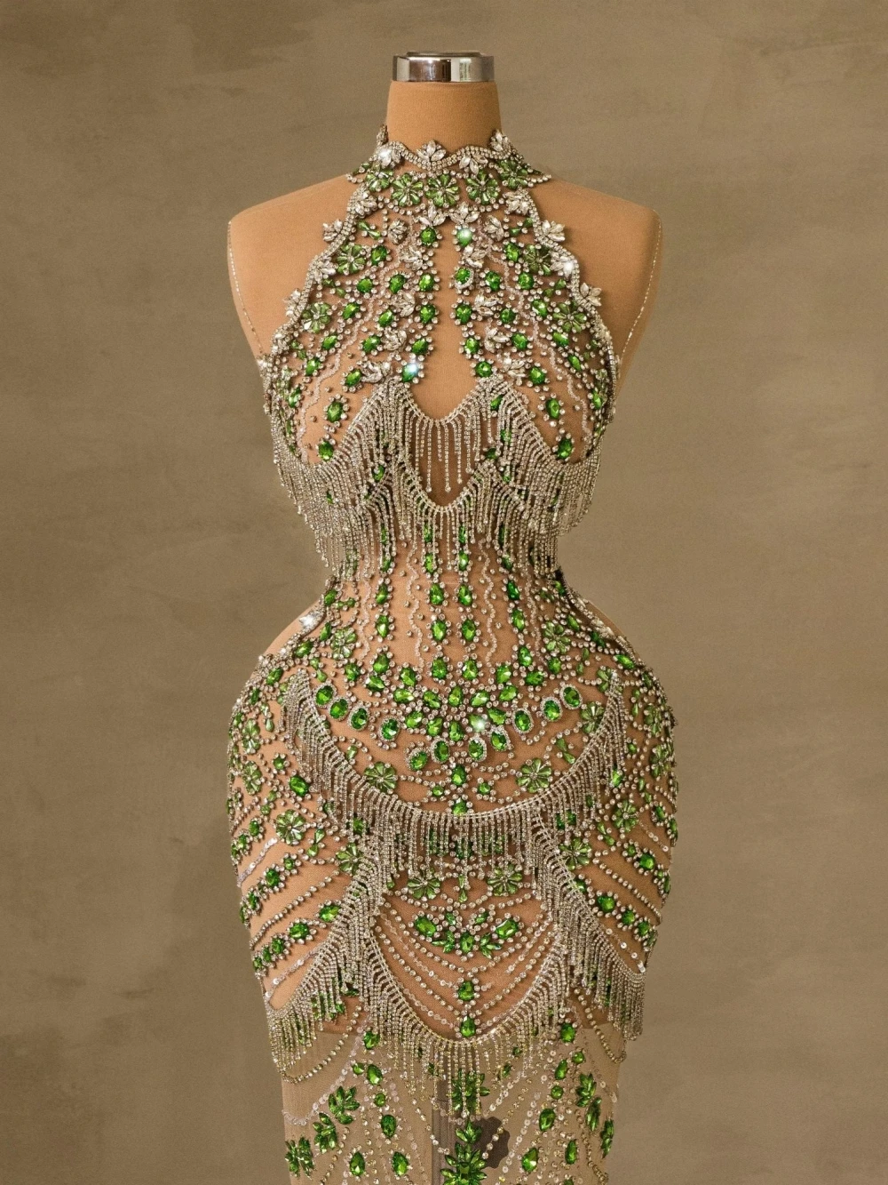 Luxury Green Beaded Crystal Evening Dress Sexy Illusion Halter Prom Dresses New Customized Straight Long Wedding Party Gown