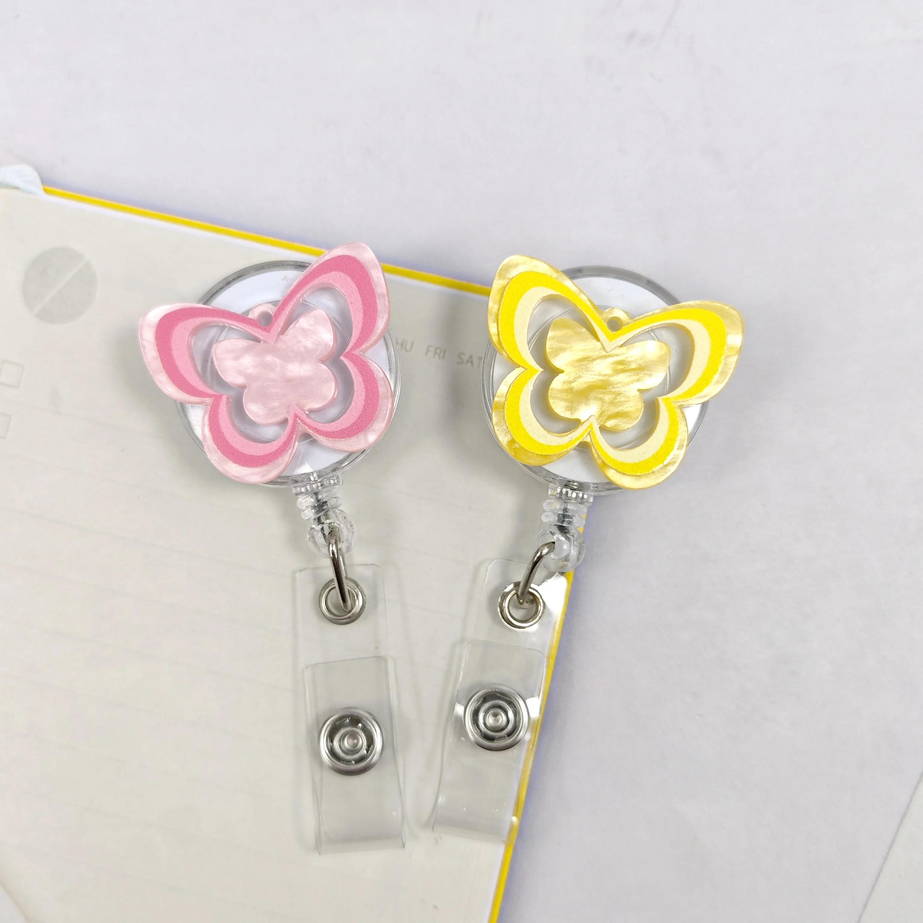 New Two-Color Hollowed-Out Bow Name Tag Clasp, Telescopic Clasp, Resin Lanyard Clip Clasp
