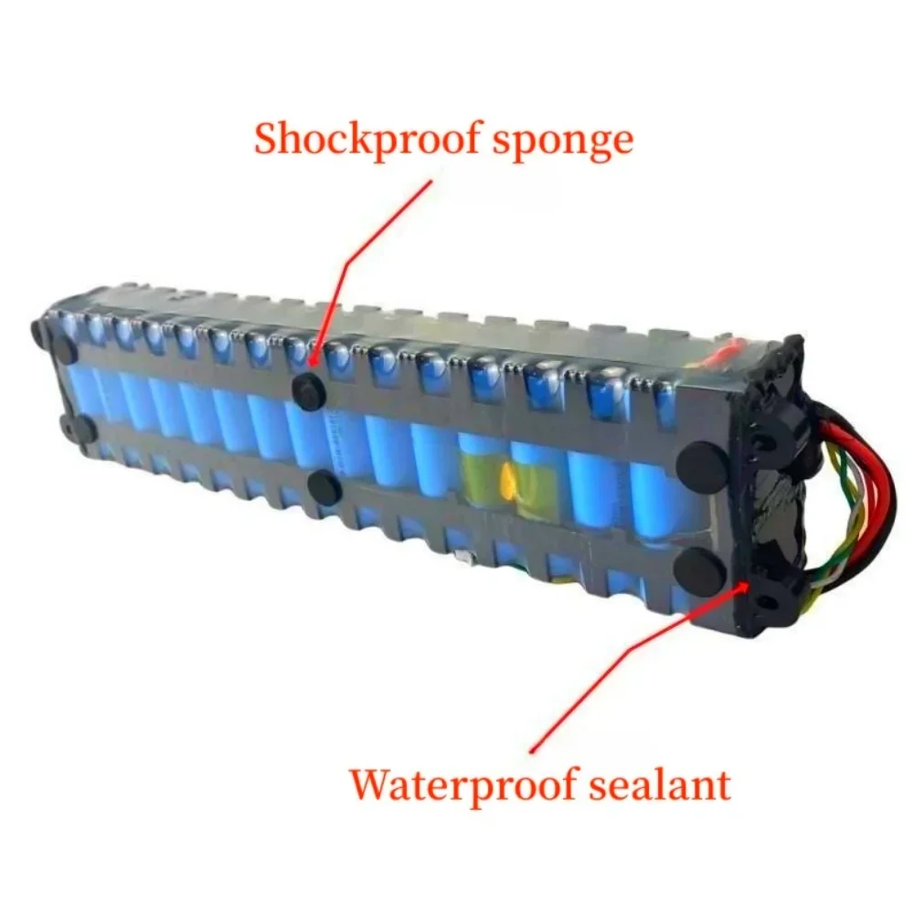 36V 7.8Ah 18650 lithium battery pack is suitable for the Xiaomi M365 electric scooter Pro Bluetooth communication dedicated batt