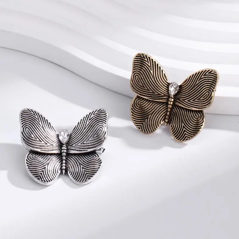 [HS][HS]1Pc Vintage Metal Butterfly Brooches Pins For Women Clothing Coat Party Accessories Gifts