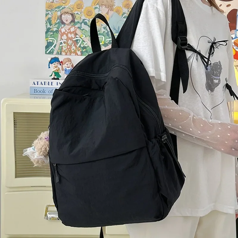 حقيبة ظهر صيفية متعددة الاستخدامات من الألياف الدقيقة بتصميم نايلون حقائب سيدات ذات سعة كبيرة للبيع 2025 حقائب مدرسية جديدة للتنقل للطلاب #3