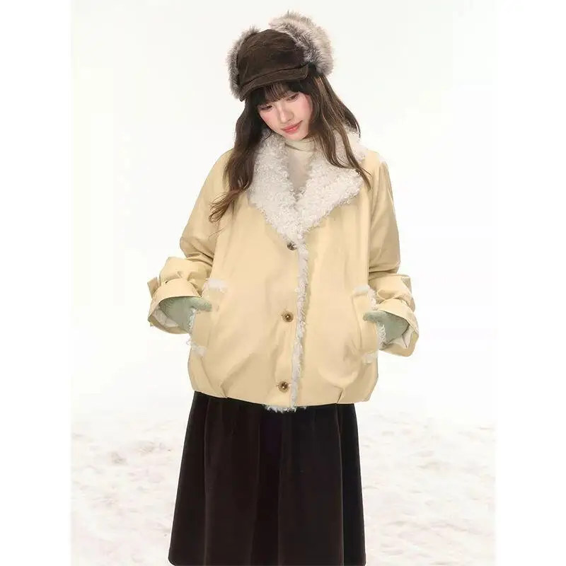 

Женское зимнее пальто, верхняя одежда, пушистое сигнальное пальто в корейском стиле из искусственной кожи с нашивкой, плюшевое хлопковое пальто, новое зимнее простое свободное пальто