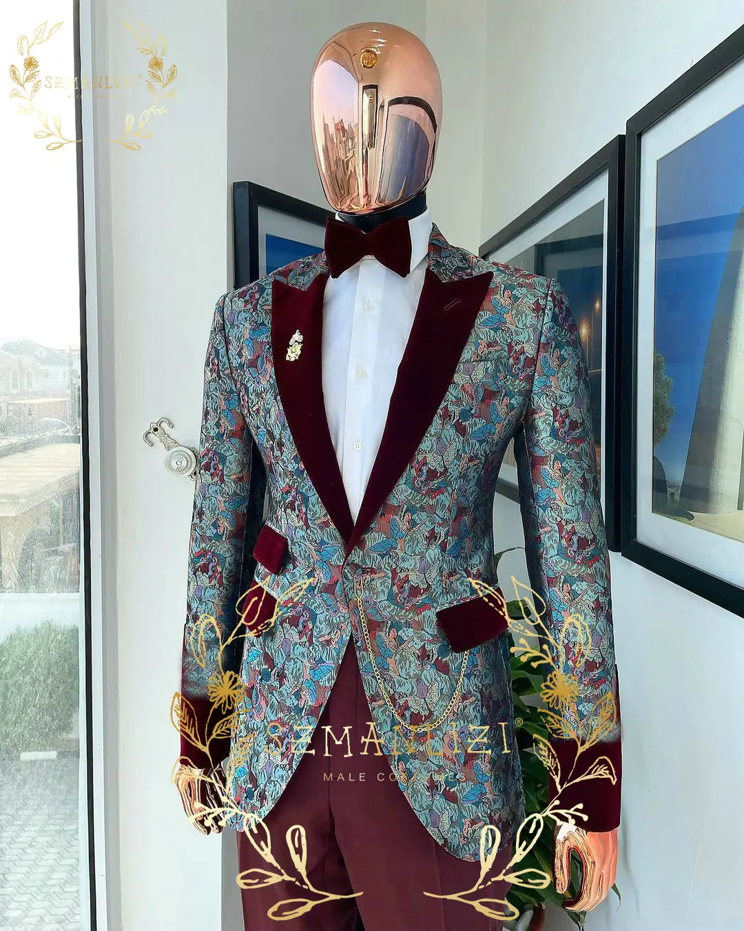 

2024 Latest Designs Groomsmen Floral Burgundy Velvet Peaked Lapel Groom Tuxedos Mens Wedding Dress Male Prom Dinner Party Blazer