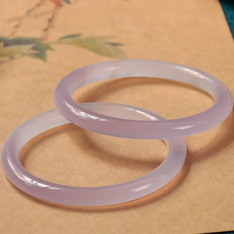 

Высокопрозрачный светло-фиолетовый халцедон 6 мм, тонкий круглый браслет из агата для женщин с белыми и фиолетовыми вкраплениями.