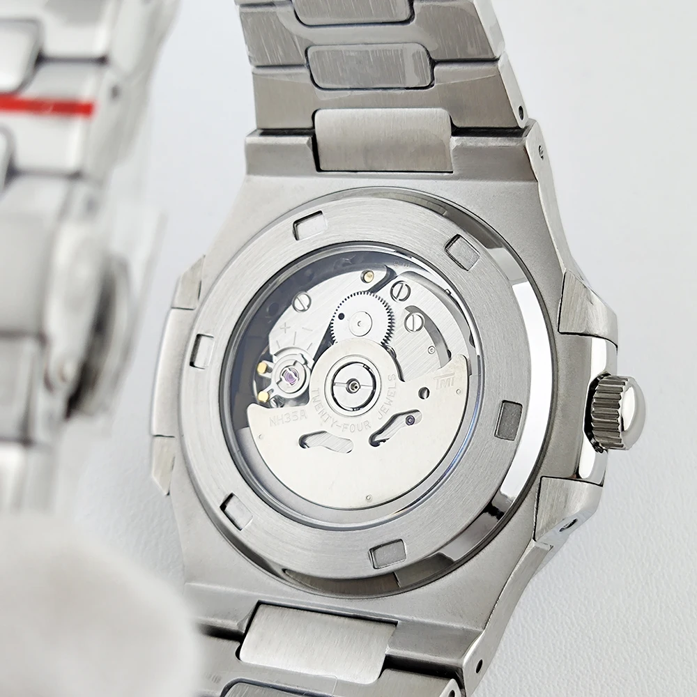 นาฬิกาผู้ชายขนาด 40 มม. ที่ไม่มีเครื่องหมายสแตนเลสนาฬิกากลไกการติดตั้ง NH35 การเคลื่อนไหวนอติลุสอุปกรณ์เสริมนาฬิกา