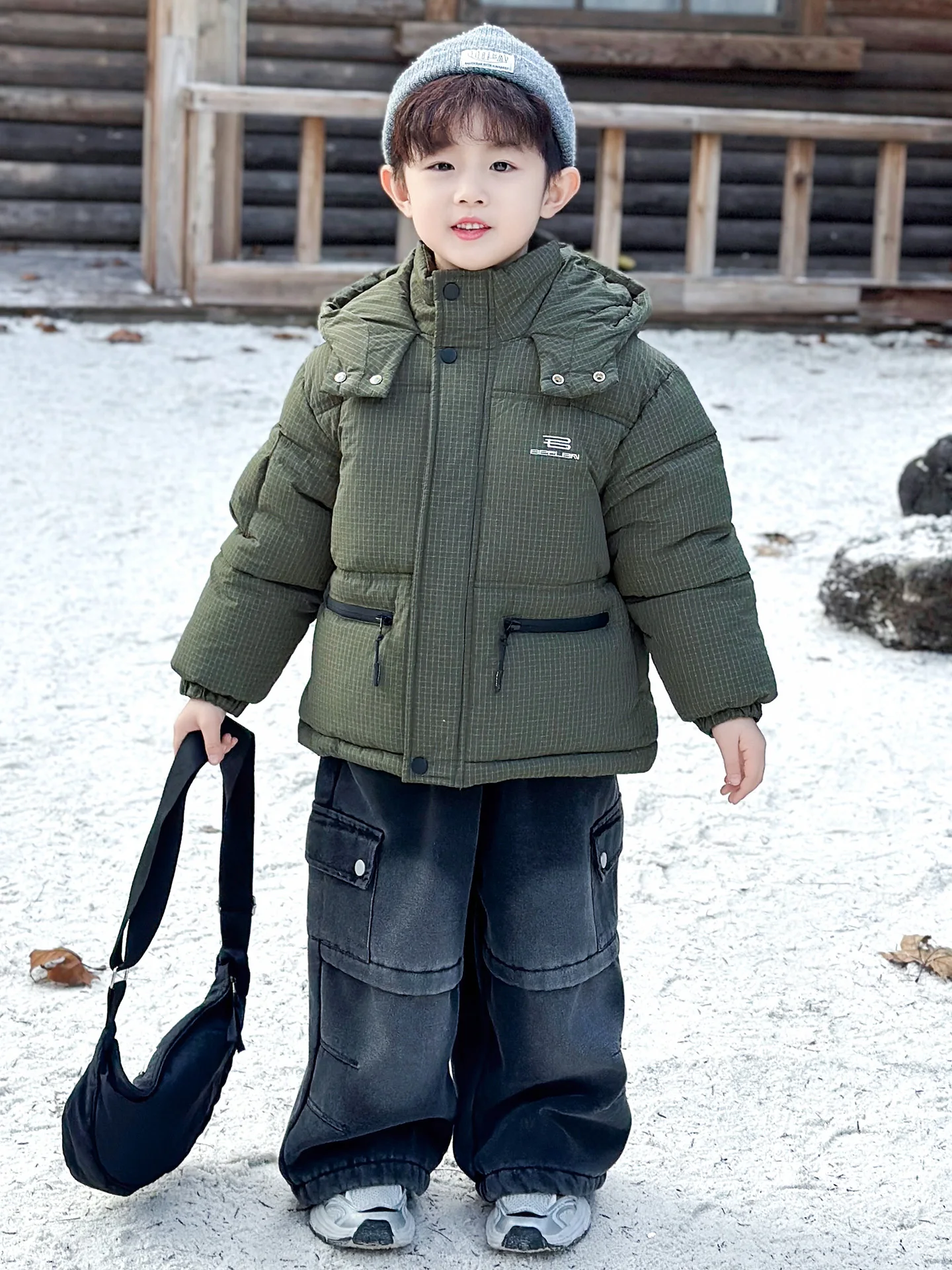 

Thiened Cotton Jaet for Boys Winter Faionable Bread Clothes Baby Warm Coat with Hood Long Sve Polyester