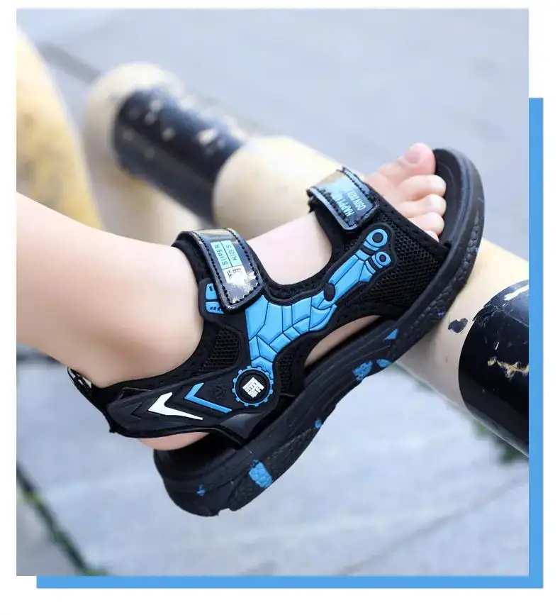 

2024 New Summer Children's Mesh Sports Casual Sandals Boys Soft Bottom Non Slip Breathable Hook Casual Beach Sandals