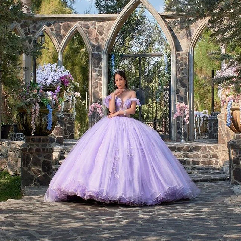 Angelsbridep Customized Lilac Unique Ball Gowns 15 Year Old Quinceanera Dresses 2025 Appliques Vestidos De 15 Años Party Dress