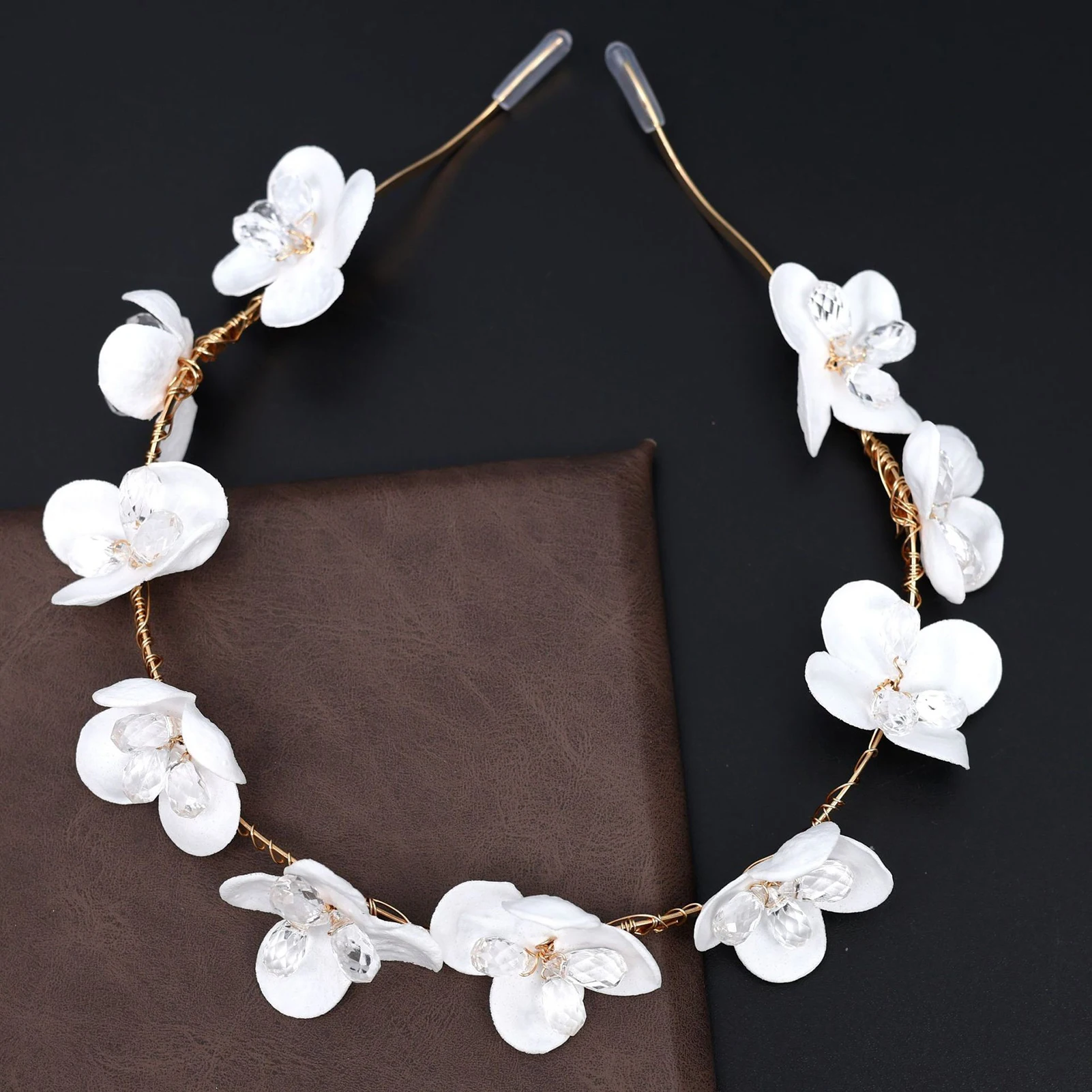 

White Flower Hair Hoop for Women Girls Party Hair Accessories Fairy Floral Headbands Bride Wedding Hair Jewelry Bridal Headdress