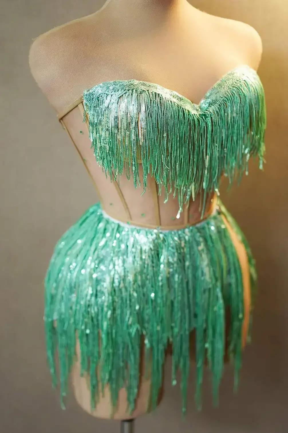 

Women 2025 2 Pcs Set Skirts Tops Gold Drag Queen Costume Sequins Sparkly Dancer Singer Las Vegas Outfit Carnival Mardi Gras Wear