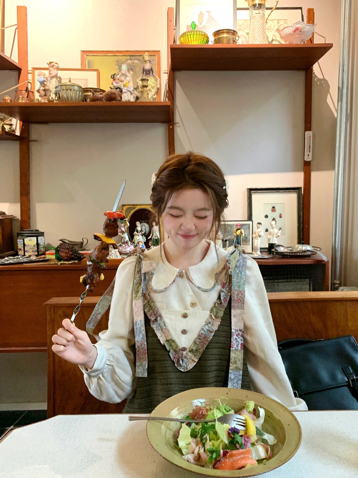 

Slimming Effect Linen Collar Long Sve irt Big Size Cheese Eating Cute Doll Sle Top for plus Size Women