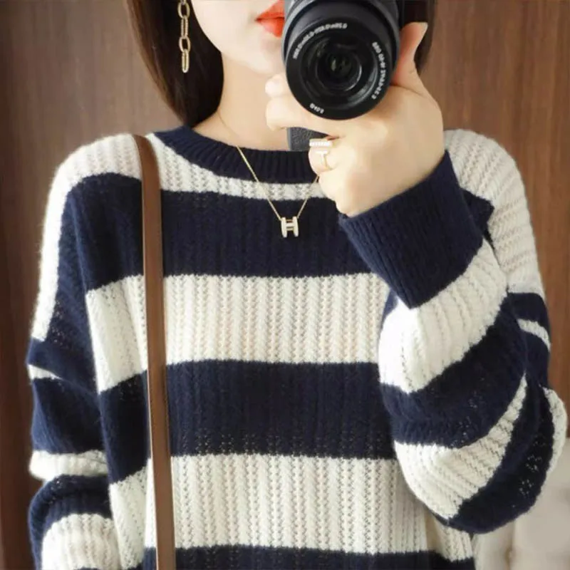 Autumn Winter Casual Loose O-neck Knit Pullovers Women Clothing Korean Version Patchwork Striped Top Chic Long Sleeve Sweaters