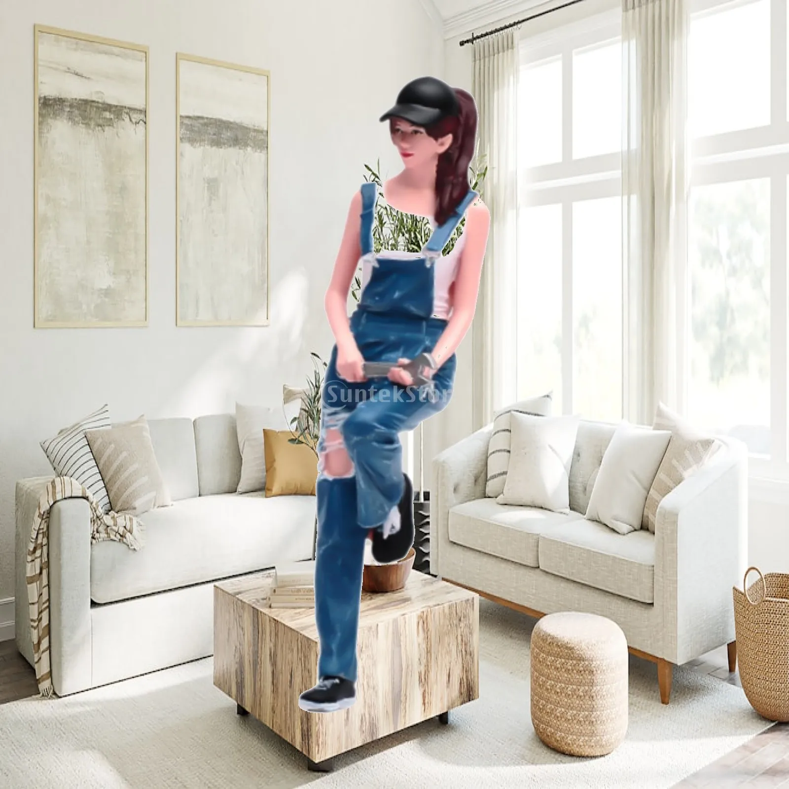 1:18 Girl Mechanic Model Miniature Girl in Overalls Diorama Scenery Realistic Tiny People Figurine for DIY Scene Sand Table