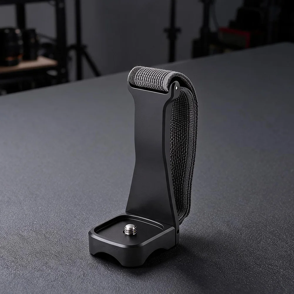Sturdy ABS Expansion Bracket for Insta360 For Ultra and For Luna Hand Strap Systems Providing Reliable Support During Active Use