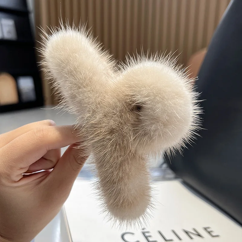 New Real Mink Fur Barrettes Winter Fluffy Hair Claw Elegant Acrylic Hairpins Clip Crab Headwear for Women Girls Hair Accessories