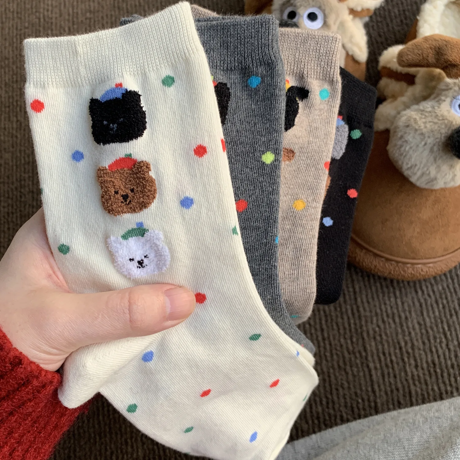 

4Pcs Ins Fashion Bear Top Color Point Medium Tube Socks Autumn and Winter Japanese Cute Versatile Flocked Bear Socks