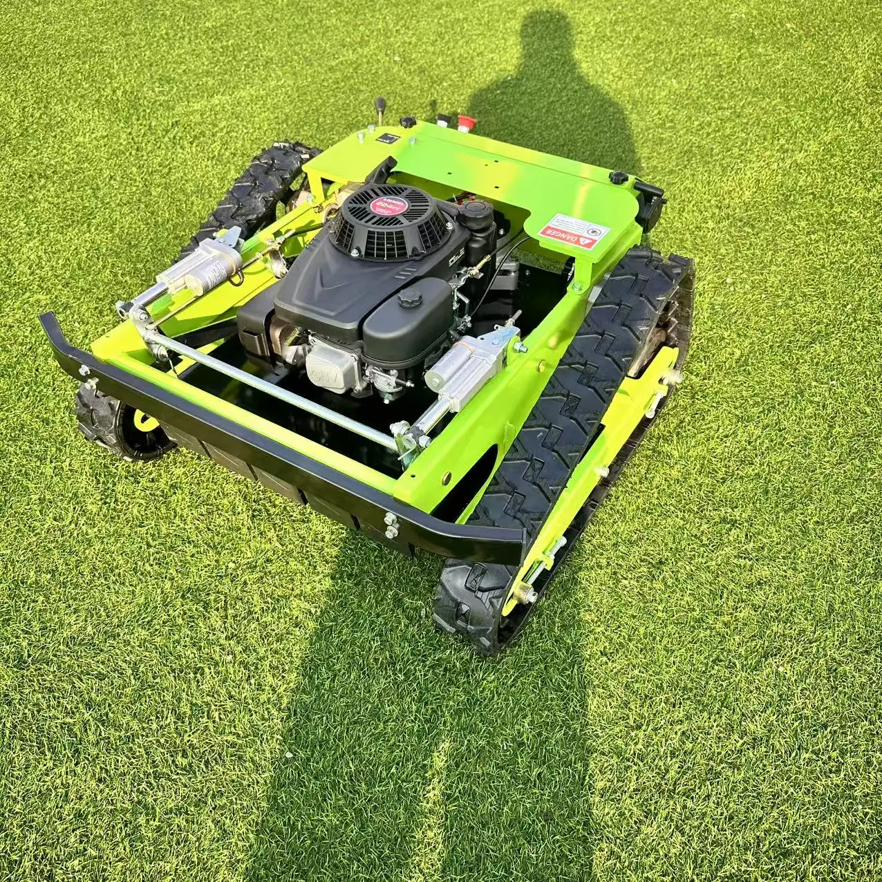 Customized Industrial Flail Farm Lawn Mower Self-Propelled Feature Cutting Width Remote Control