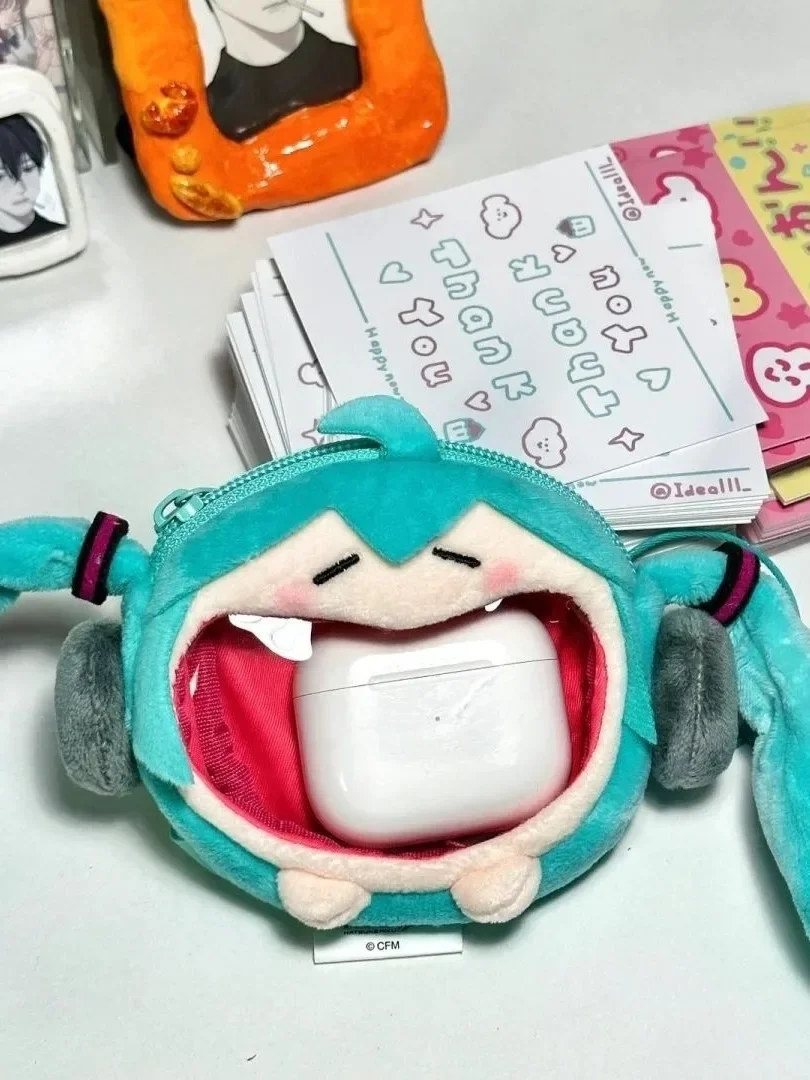10X9CM Nowa Anime Hatsune Miku Wersja Q Kawaii Figurka Wielofunkcyjna Pluszowa Mini Torebka na Słuchawki Kieszonkowa Portmonetka na Monety Prezenty