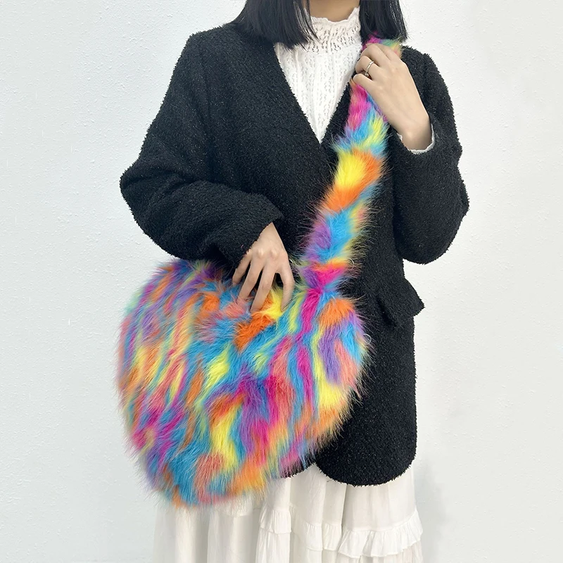 New Winter Faux Fur Shoulder Bag Women Fashion Heart Shape Artificial Fox Fur Crossbody Bag Zebra Pattern Soft Fluffy Handbags