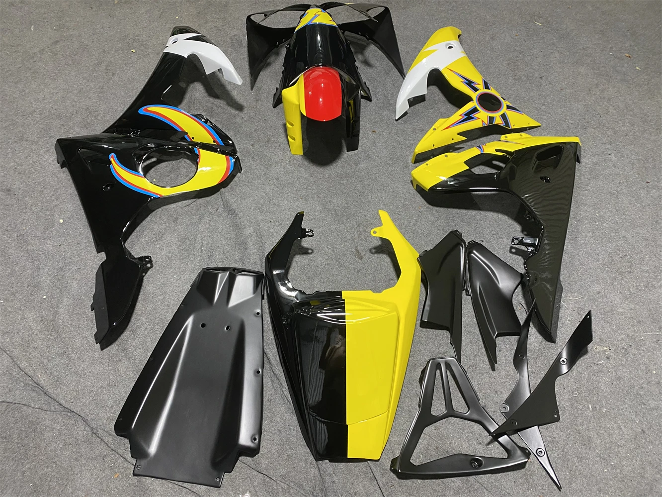 Yellow black white Fairing for YAMAHA YZFR6 2003 - 2005 YZFR6 03 04 05 Kits YZF600 R6 03 04 05 Motorcycle Fairing