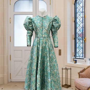 การประชุมประจําปีโฮสต์จัดเลี้ย...