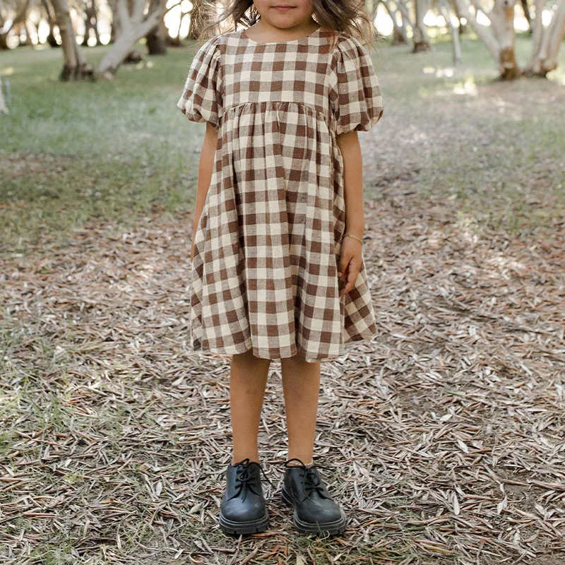 Vintage Brown Plaid Girls' Bubble Sleeved Dress 2024 Summer New Cute Baby Girl Round Neck Waist Pleated Loose Dresses