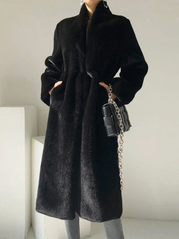 طويل أسود فاخر أنيق أنيق سميك دافئ رقيق شعر ناعم فو فرو المنك معطف المرأة الوقوف طوق الزنانير